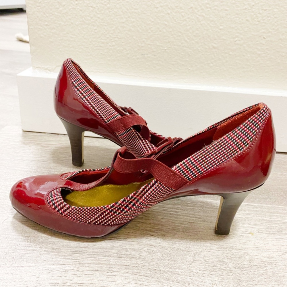 Circa Joan and David Red Mary Jane Size 7 1/2 Women’s Heels - Picture 2 of 7